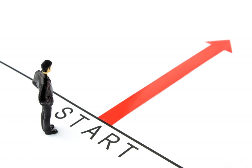 【社労士】「年内スタート」でアドバンテージをつくる【いつから】